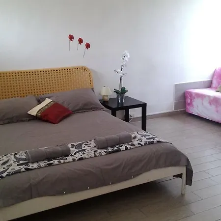 Casa D'oro Bed and Breakfast 5*