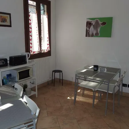 Casa D'oro Bed and Breakfast 5*