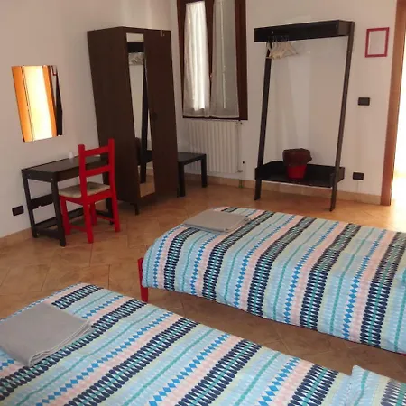 Casa D'oro Bed and Breakfast 5*